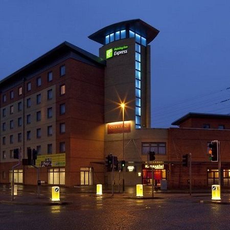 Holiday Inn Express Leicester Walkers Stadium Exterior photo